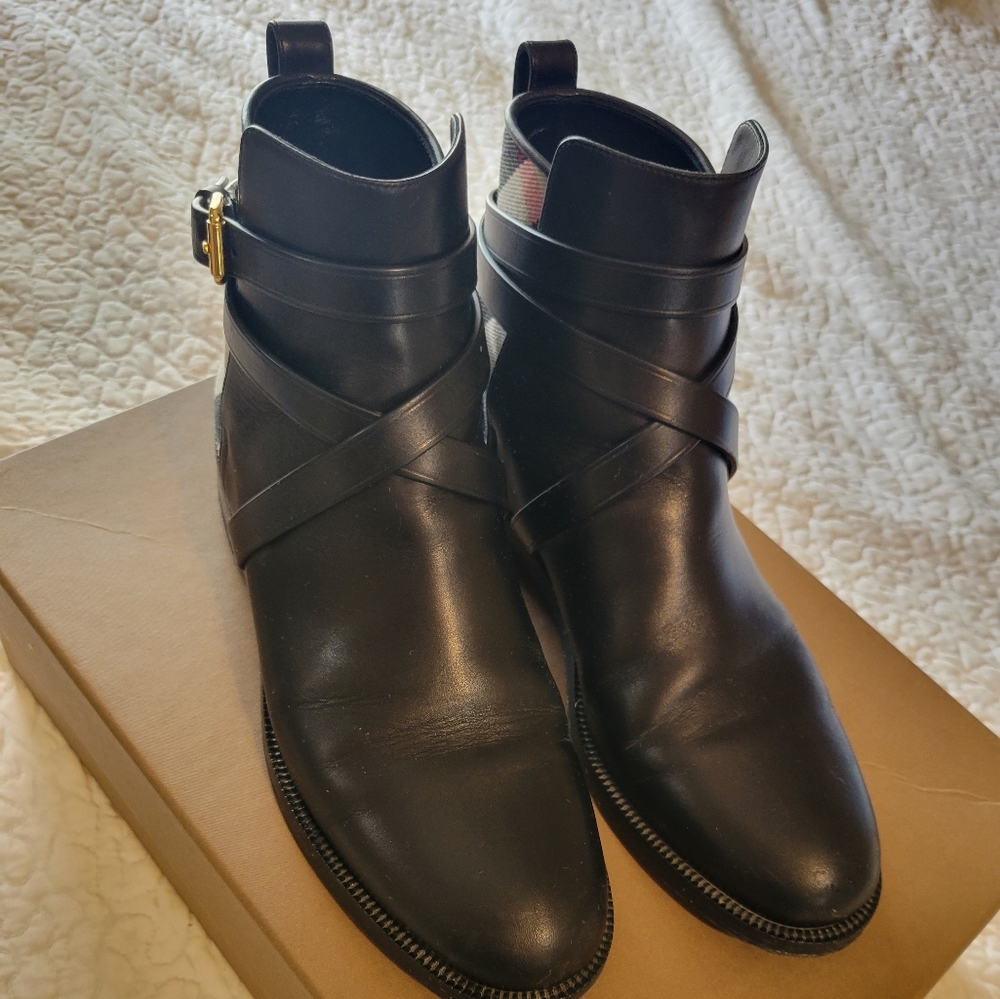 Burberry Ankle Boot - Picture 2 of 7